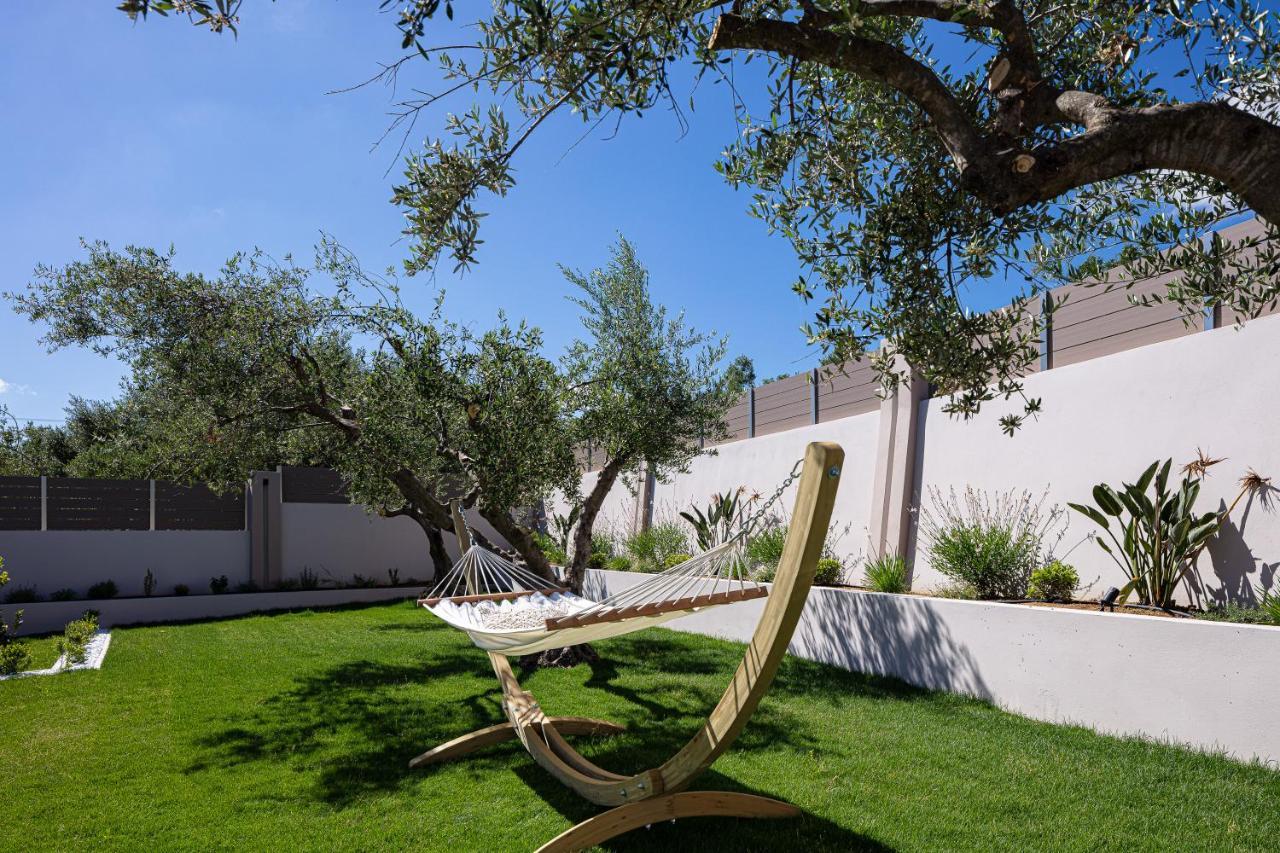 Koin Villa Sunrise, With Heated Pool & Whirlpool Pérama Kültér fotó