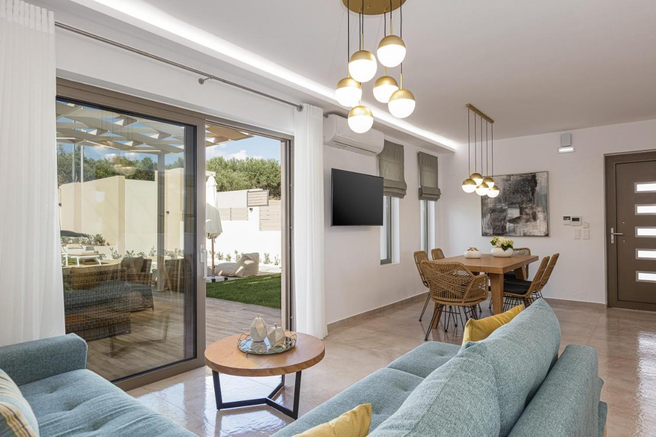 Koin Villa Sunrise, With Heated Pool & Whirlpool Pérama Kültér fotó